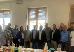 Presenti per il Comune di Busca, l'assessora Lucia Rosso e Bruno Olivero, per il Comune di Tarantasca, il sindaco Giancarlo Armando e l'assessore Dario Busso e il consigliere Claudio Tallone